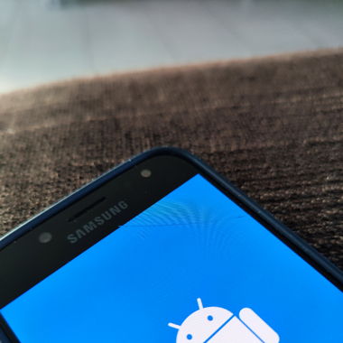 Samsung Galaxy J5 (Screen Cracked)