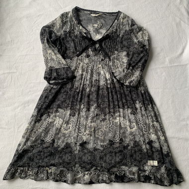 Dress in black and white with paisley pattern