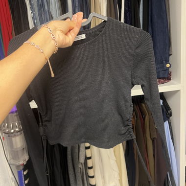 Top nero con schiena scoperta