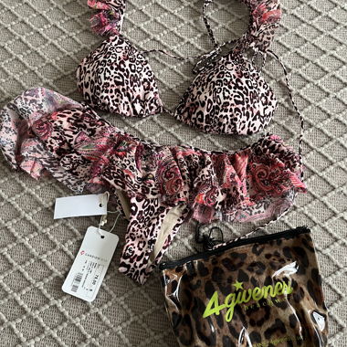 Bikinis 
