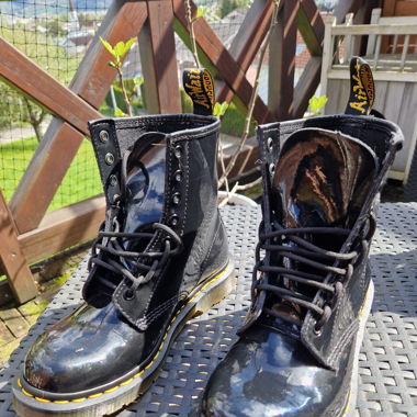 Dr.Martens