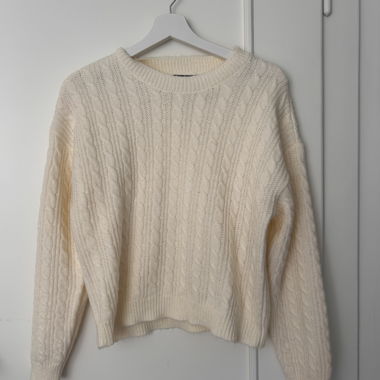C&A Cream Cable Knit Sweater