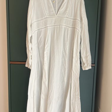 White dress 100%cotton