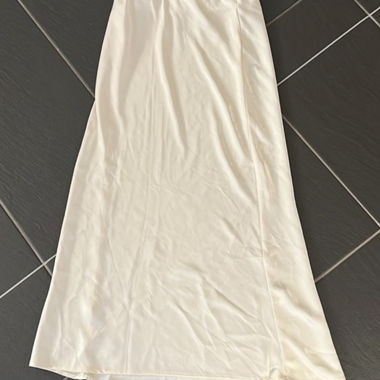 Jupe satinée ZARA crème