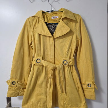 Orsay gelbe Jacke mit Gürtel, Grösse S