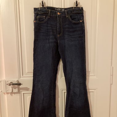 dunkle Jeans