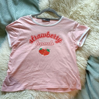 T-shirt "strawberry bomb"Gr. M