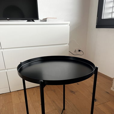 Schwarzer Beistelltisch 
