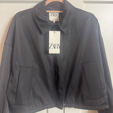 Zara Jacke