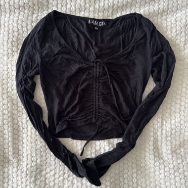 I Am Gia black long sleeve crop top