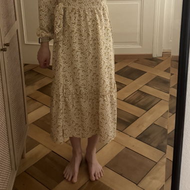 Monki Wickelkleid gelb geblümt Grösse 34