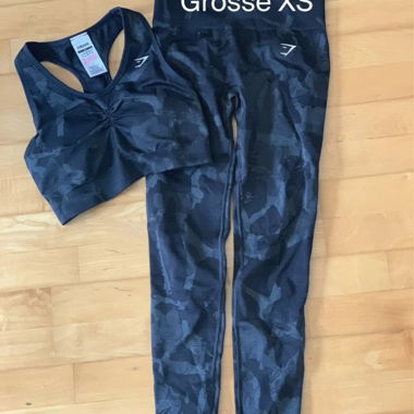 Sport Outfit GYMSHARK Size XS NEW