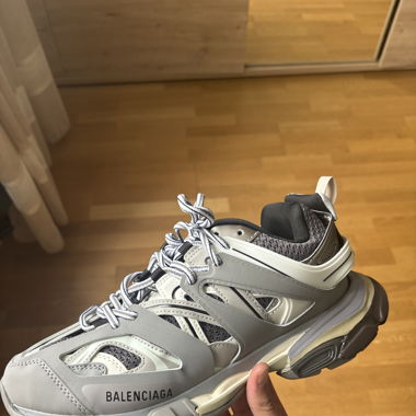 Balenciaga track 