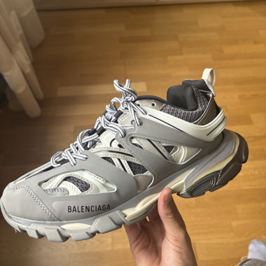 Balenciaga track 