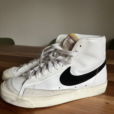 Nike Blazer Mid 