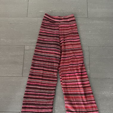 gestreifte Strickhose