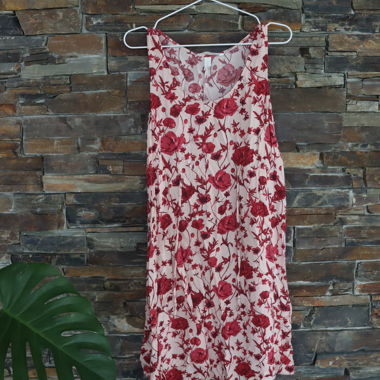 Kleid gemustert mit Blumen
