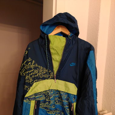 Retro Nike Windstopper