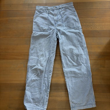 gestreifte Jeans