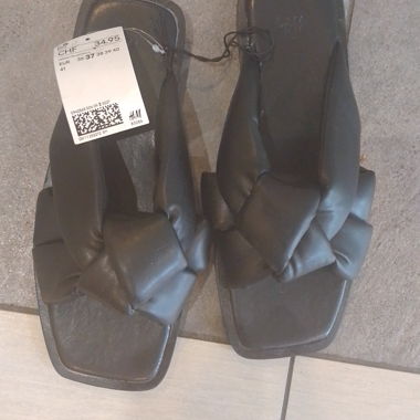 New H&M Sandal 