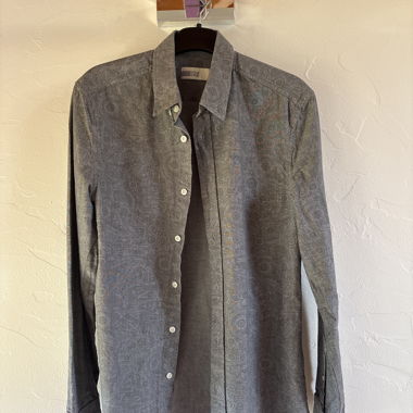 Graues Hemd mit Paisley-Muster