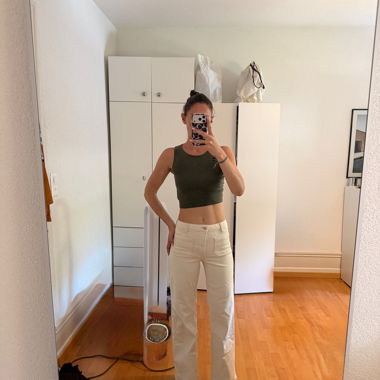 Weisse Jeanshose