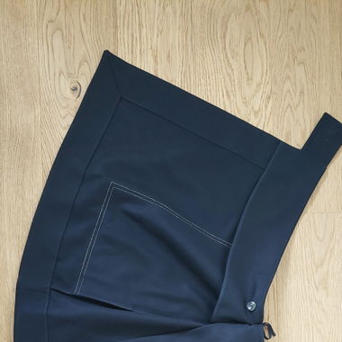 Jupe bleue foncée 