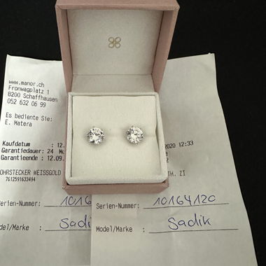 L’Atelier 18K White Gold Stud Earrings with Stone