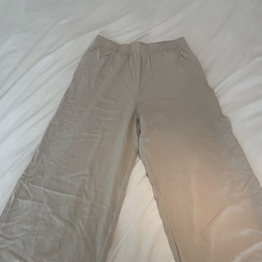 Weite Stoffhosen