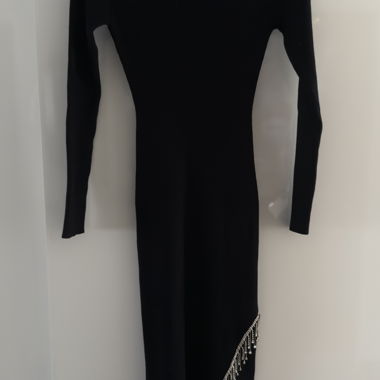 Abito nero maniche lunghe con strass