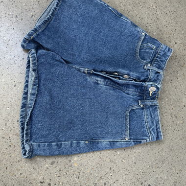 Zara Jeansshorts in Blau