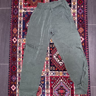 Pantalon Ella de dariadéh vert bouteille XS