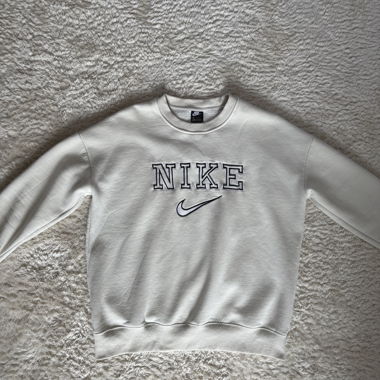 Nike vintage Sweater