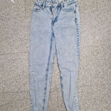 Jeans azzurro chiaro, più aderente