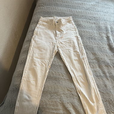 Weiße Hose