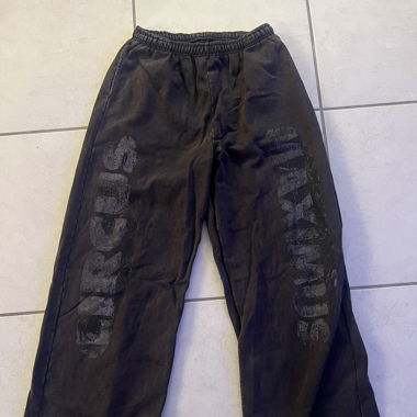 Travis Scott oversized joggingpants