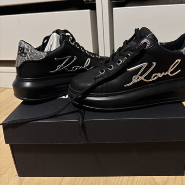 Karl Lagergeld schwarze sneakers 