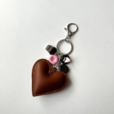 Portachiavi con cuore e charms