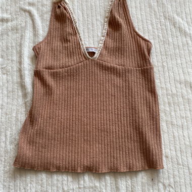 Top a coste con pizzo
