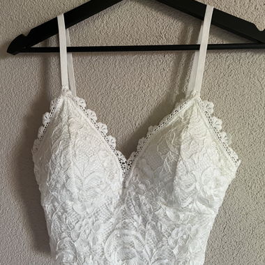top mit spitzen