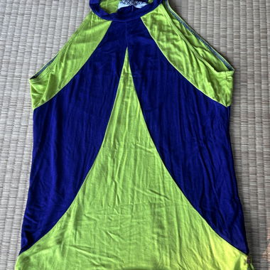 Tolles Ärmelloses Top in kräftigen Farben