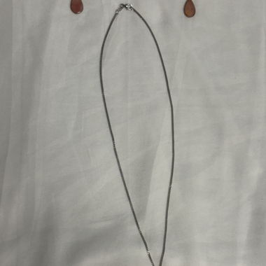 ensemble collier et boucles d'oreilles en argent