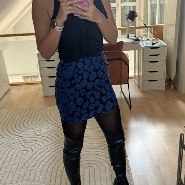Tailor made skirt