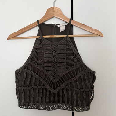 Top corto in pizzo kaki