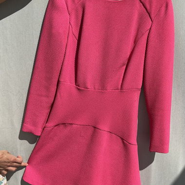 Sandro Rosa Strukturierte Kleid