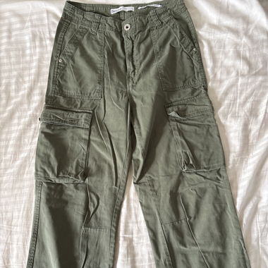 Bershka Medium Rise Cargo Straight Green Jean 
