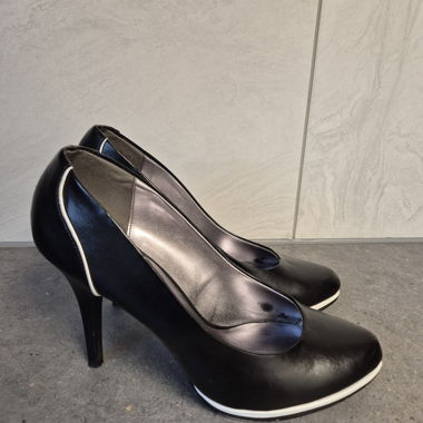 Décolleté nero e bianco, eleganti