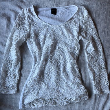 Haut en dentelle blanc
