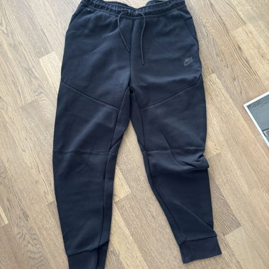 Nike Tech en L