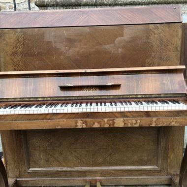 Piano accordé Erard 